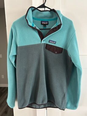 Patagonia Women’s Synchilla Two-Tone Zip Fleece Pullover - Teal & Gray